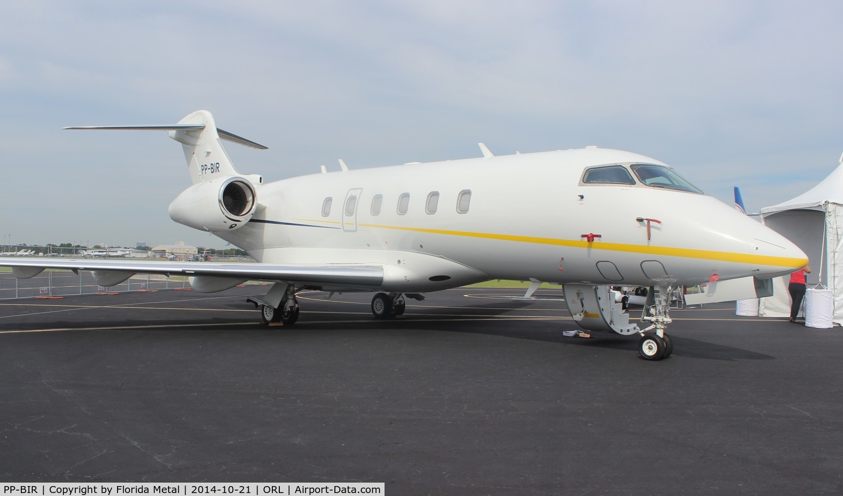 PP-BIR, 2007 Bombardier Challenger 300 (BD-100-1A10) C/N 20178, Challenger 300