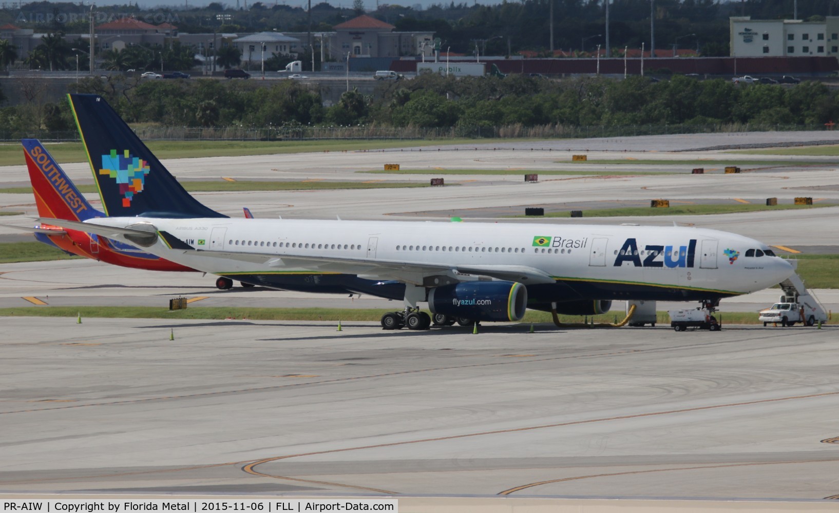 PR-AIW, 2002 Airbus A330-243 C/N 462, Azul A330-200
