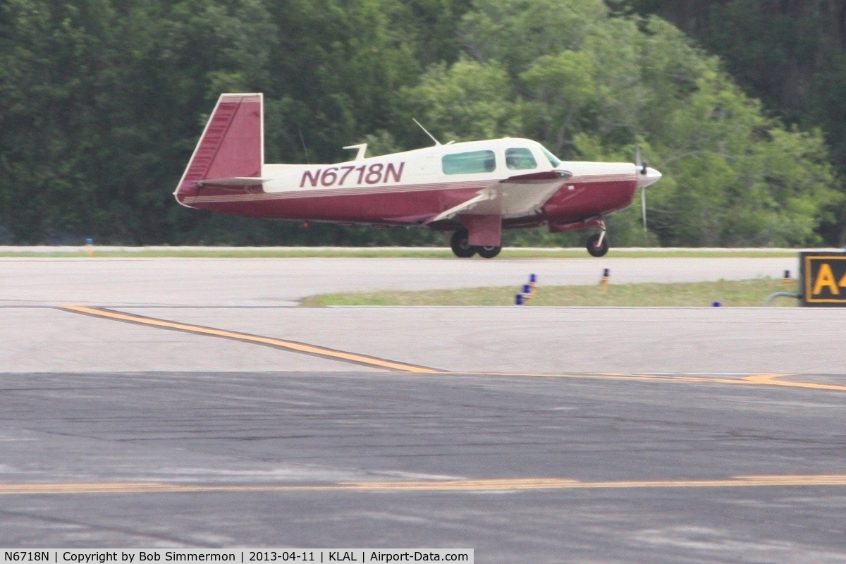 N6718N, 1968 Mooney M20F Executive C/N 680175, Departing Lakeland, FL - Sun N Fun 2013