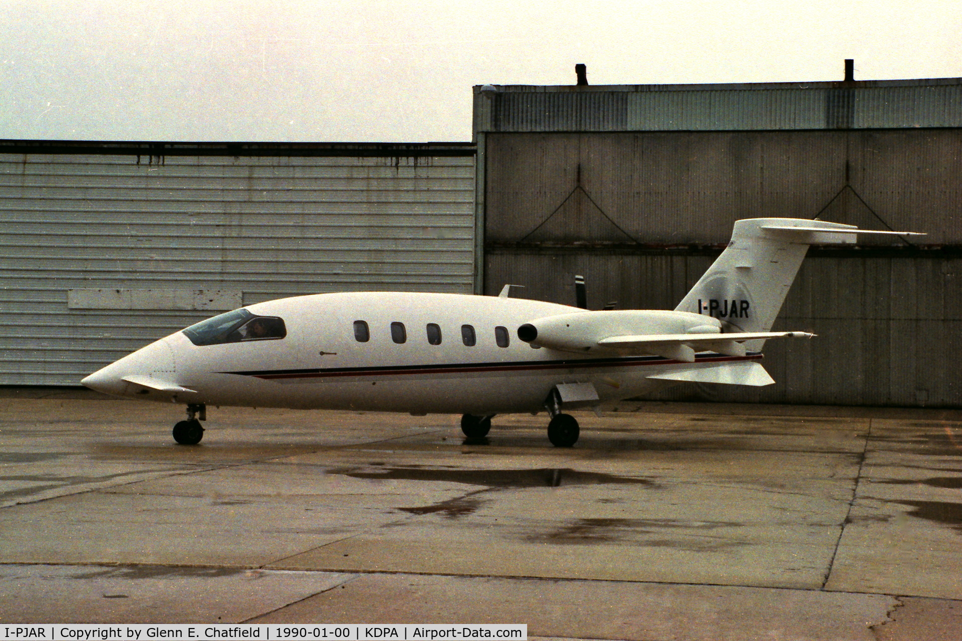 I-PJAR, 1987 Piaggio P-180 Avanti II C/N 1002, At the southeast ramp