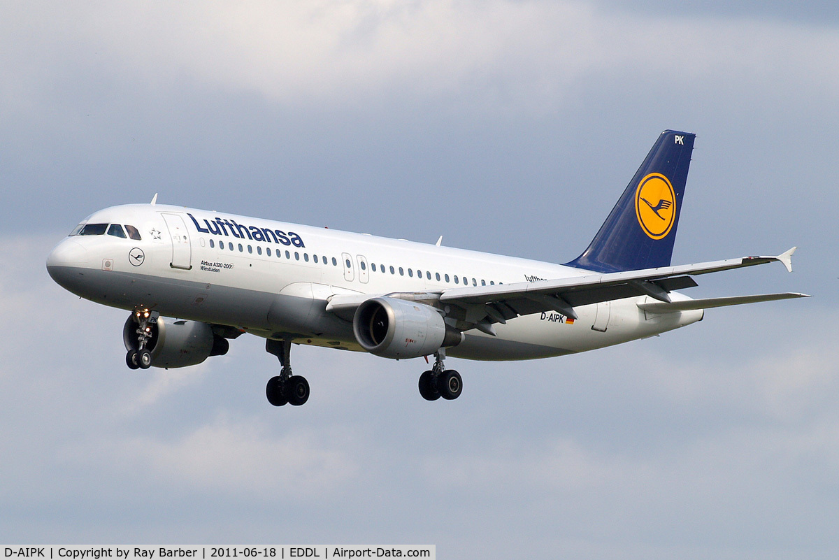 D-AIPK, 1989 Airbus A320-211 C/N 0093, Airbus A320-211 [0093] (Lufthansa) Dusseldorf~D 18/06/2011