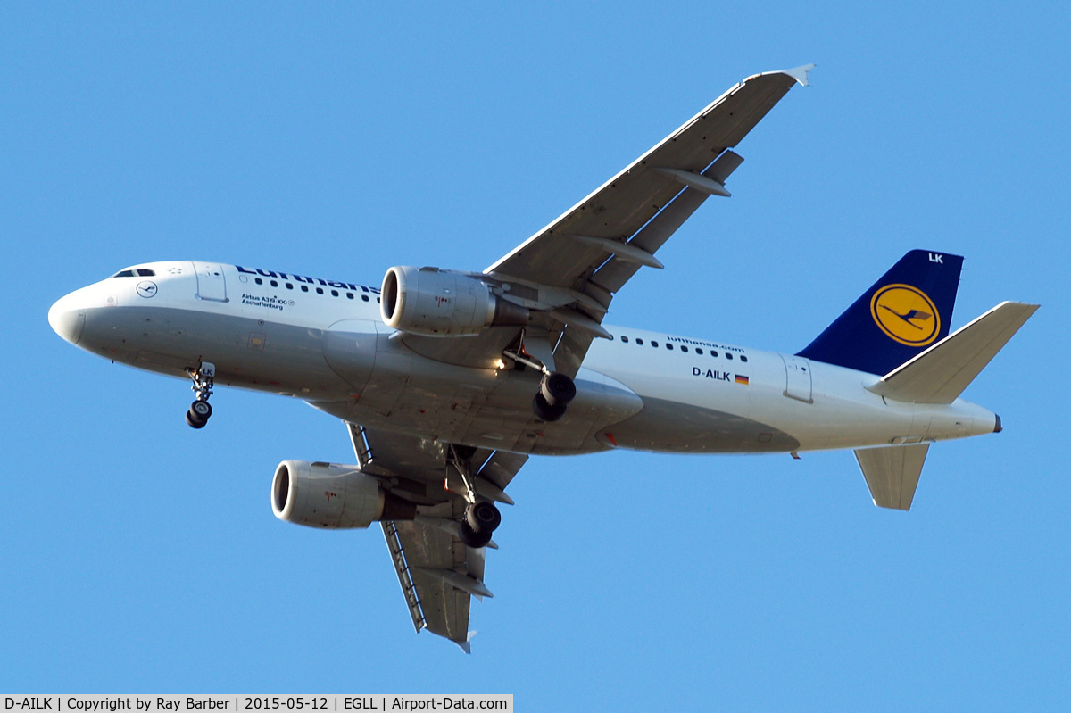 D-AILK, 1997 Airbus A319-114 C/N 679, Airbus A319-114 [0679] (Lufthansa) Home~G 12/05/2015. On approach 27R