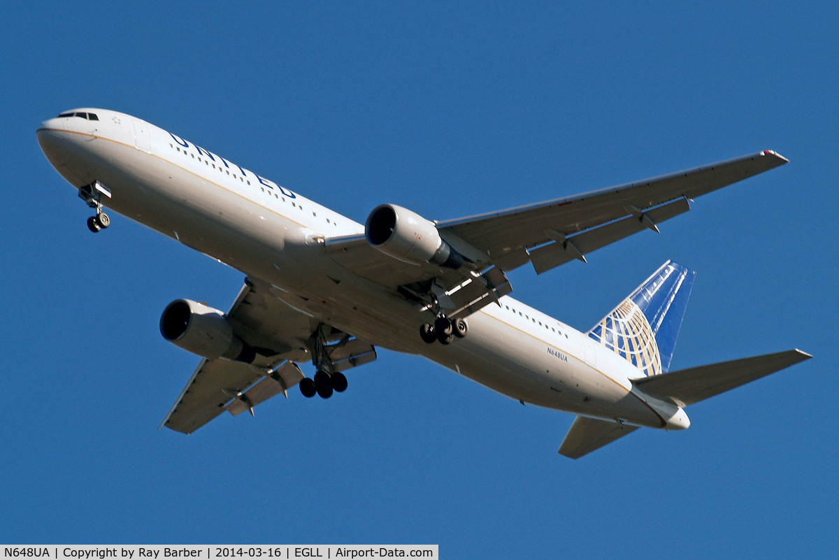 N648UA, 1992 Boeing 767-322ER C/N 25285, Boeing 767-322ER [25285] (United Airlines) Home~G 16/03/2014. On approach 27R.