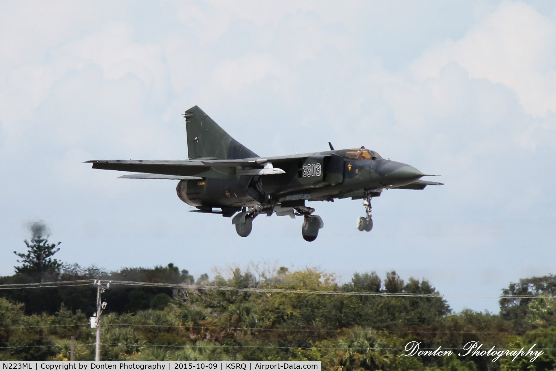 N223ML, 1981 Mikoyan-Gurevich MiG-23ML C/N 0390323303, Mig-23 (N223ML) arrives at Sarasota-Bradenton International Airport