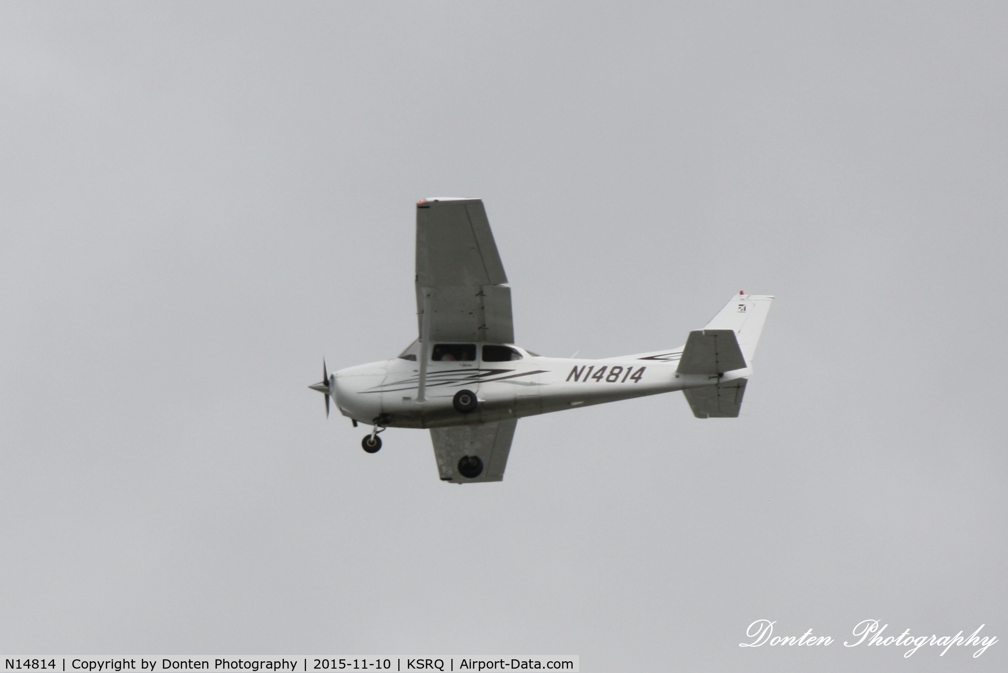N14814, 2007 Cessna 172S C/N 172S10451, Cessna Skyhawk (N14814) arrives at Sarasota-Bradenton International Airport
