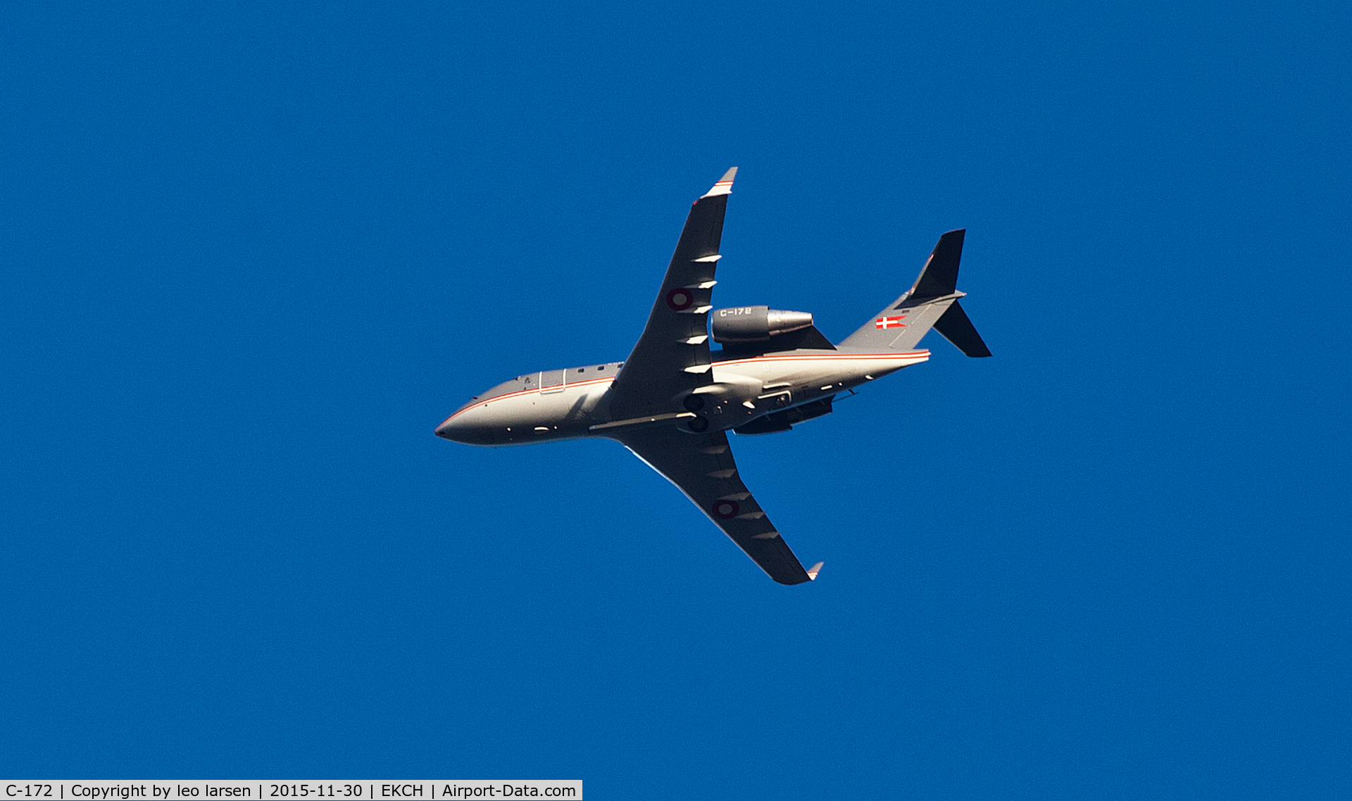 C-172, 2000 Bombardier Challenger 604 (CL-600-2B16) C/N 5472, Overflying CPH 30.11.15