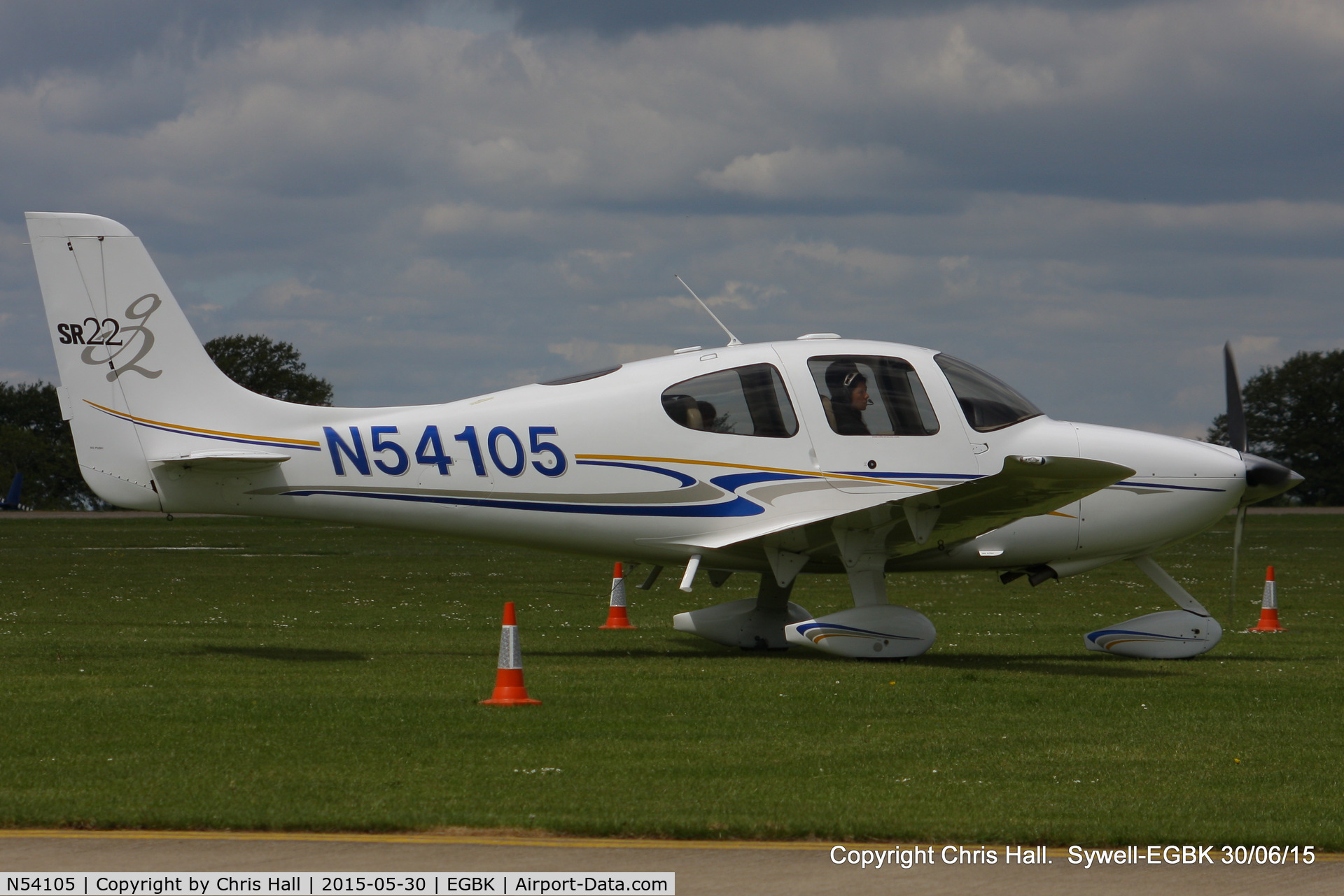 N54105, 2004 Cirrus SR22 G2 C/N 1139, at Aeroexpo 2015