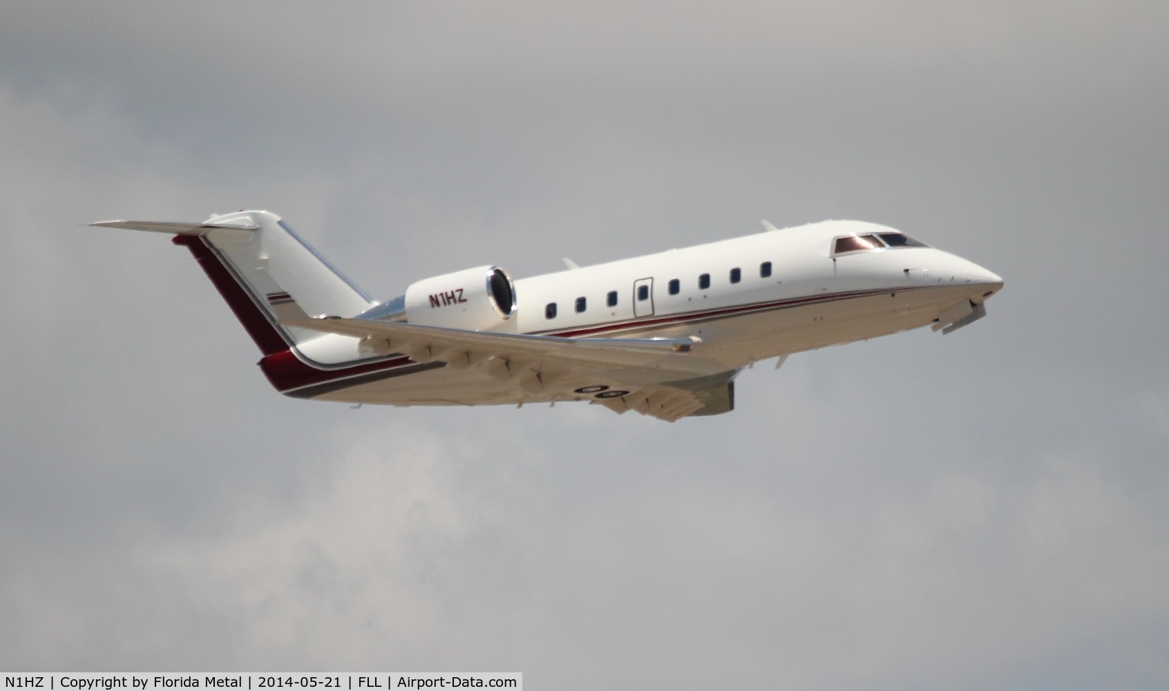 N1HZ, 1988 Canadair Challenger 601-3A (CL-600-2B16) C/N 5030, Challenger 601