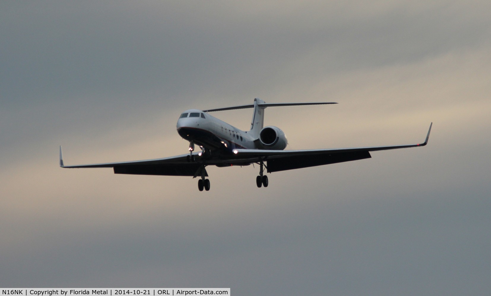 N16NK, 1999 Gulfstream Aerospace V C/N 585, Gulfstream V