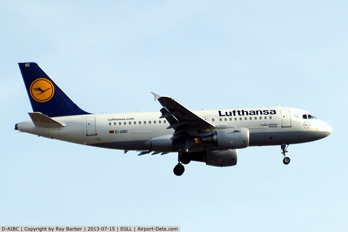 D-AIBC, 2010 Airbus A319-112 C/N 4332, Airbus A319-112 [4332] (Lufthansa) Home~G 15/07/2013. On approach 27L.