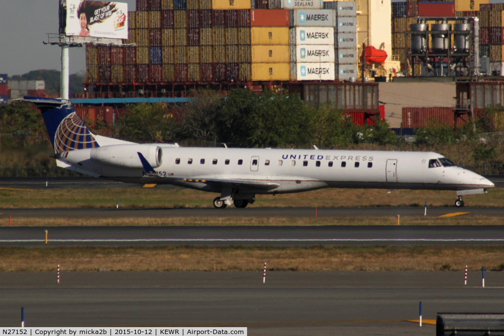 N27152, 2003 Embraer ERJ-145XR (EMB-145XR) C/N 145759, Taxiing