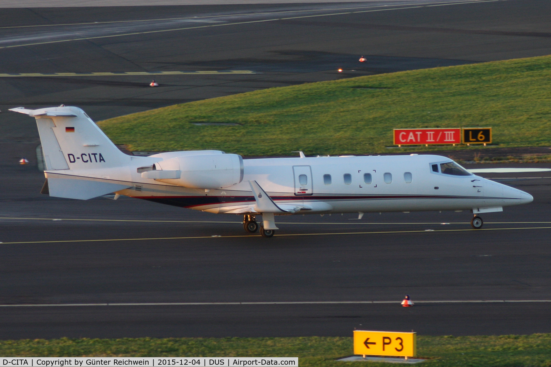 D-CITA, 1995 Learjet 60 C/N 60-069, Departing