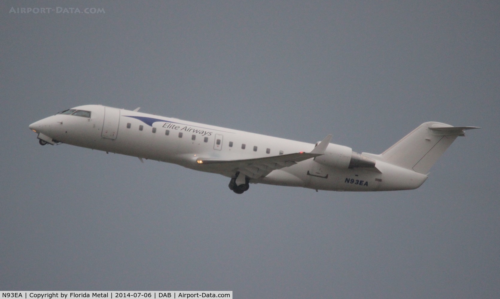 N93EA, Canadair CRJ-200ER (CL-600-2B19) C/N 7563, CRJ-200ER