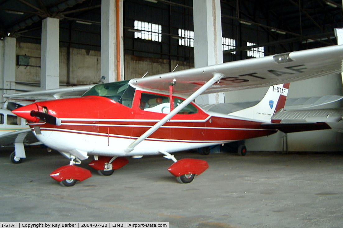 I-STAF, 1969 Cessna 182N Skylane C/N 18260209, Cessna 182N Skylane [182-60209] Milan-Bresso~I 20/07/2004