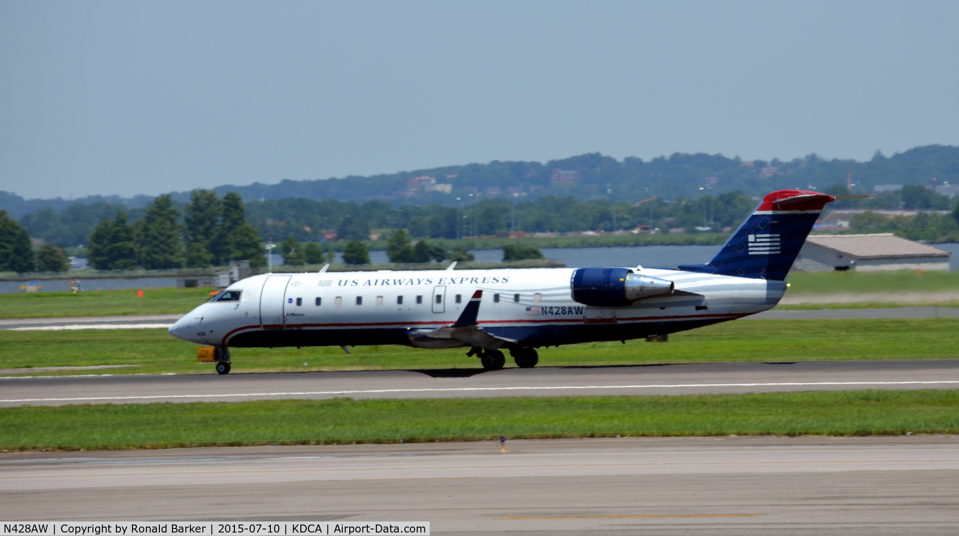 N428AW, 2002 Bombardier CRJ-200LR (CL-600-2B19) C/N 7695, takeoff roll National