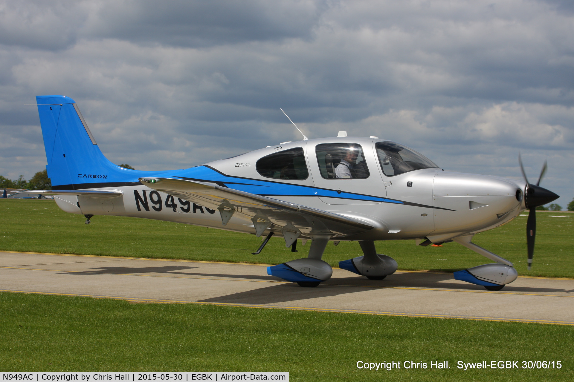 N949AC, 2014 Cirrus SR22T C/N 0833, at Aeroexpo 2015