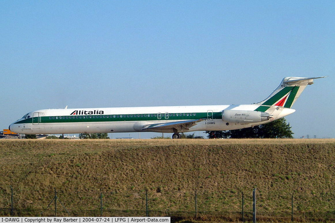 I-DAWG, 1984 McDonnell Douglas MD-82 (DC-9-82) C/N 49201, McDonnell-Douglas DC-9-82 [49201] (Alitalia) Paris-Charles De Gaulle~F 24/07/2004