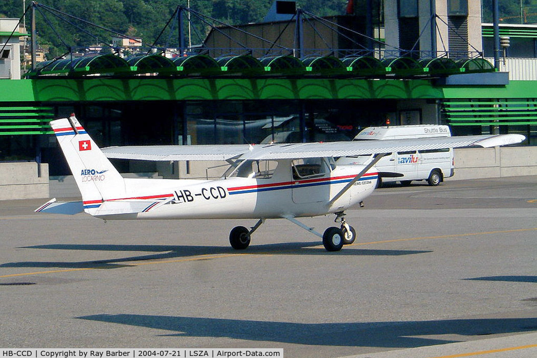 HB-CCD, 1979 Reims F152 C/N 1565, R/Cessna F.152 [1565] Lugano~HB 21/07/2004