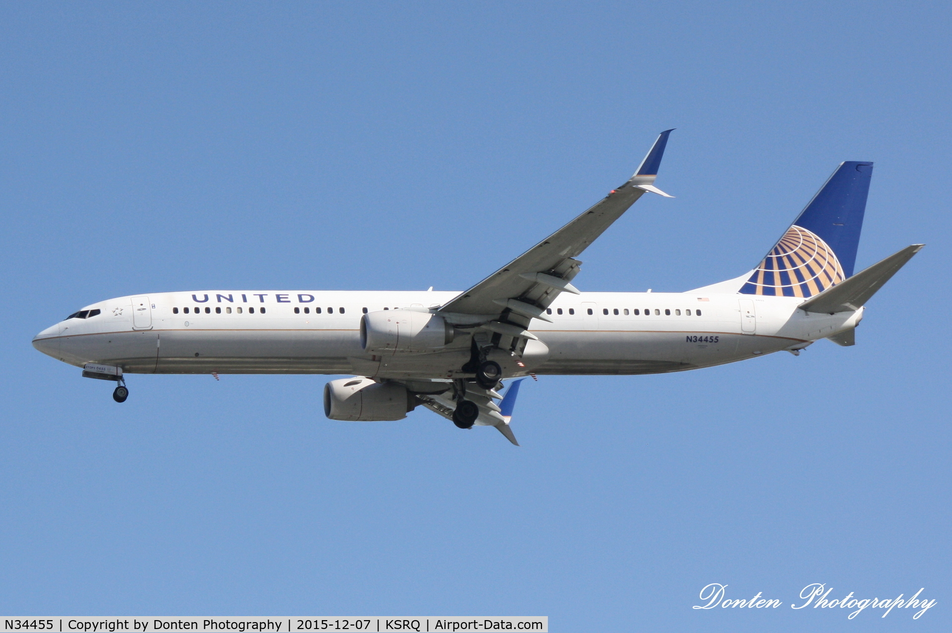 N34455, 2012 Boeing 737-924/ER C/N 41743, United Flight 1778 (N34455) arrives Sarasota-Bradenton International Airport following flight from Chicago-O'Hare International Airport