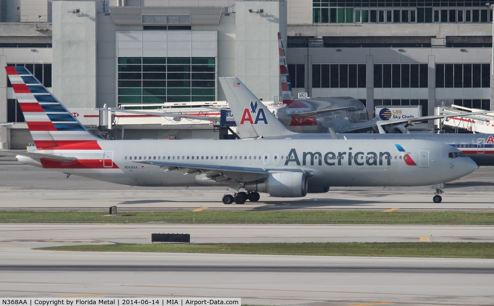 N368AA, 1991 Boeing 767-323 C/N 25195, American