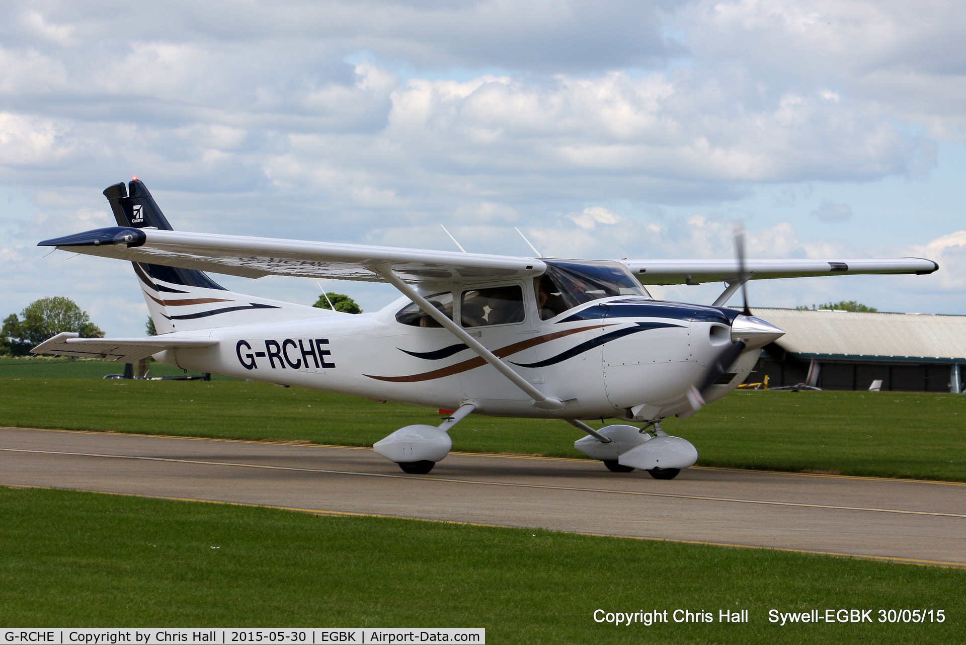 G-RCHE, 2008 Cessna 182T Skylane C/N 18282059, at Aeroexpo 2015