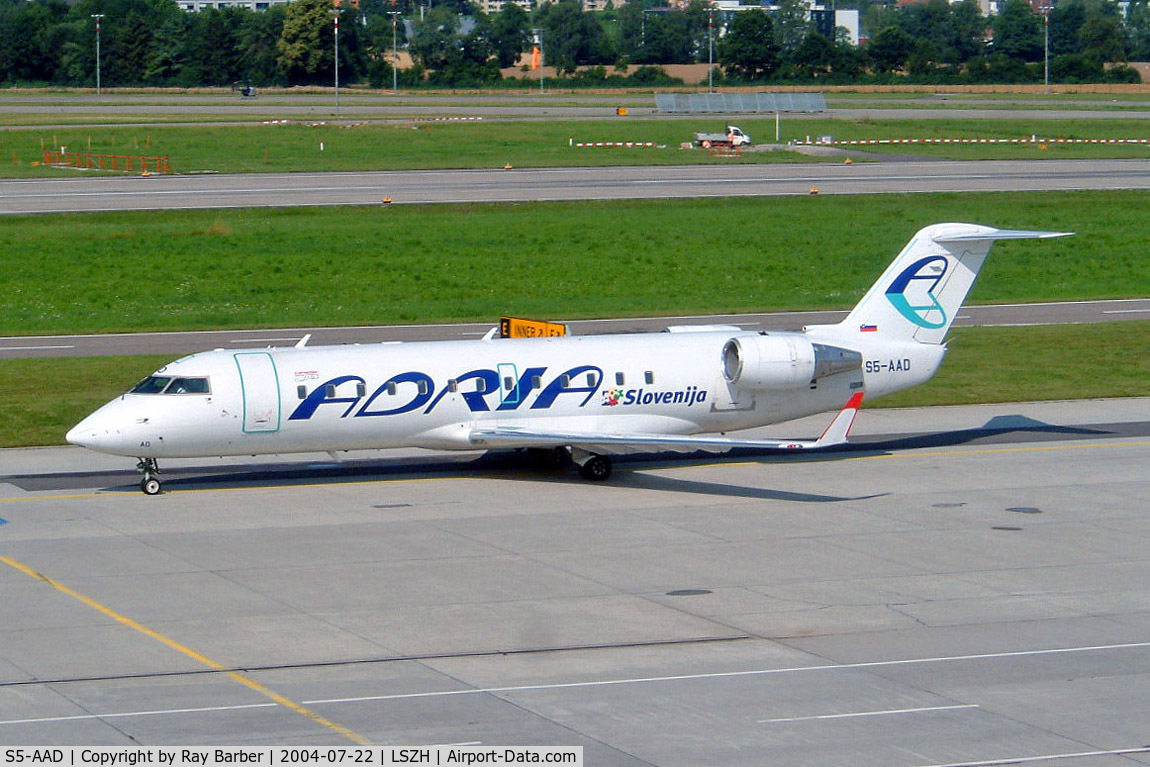 S5-AAD, 1997 Canadair CRJ-200LR (CL-600-2B19) C/N 7166, Canadair CRJ-200LR [7166] (Adria Airways) Zurich~HB 22/07/2004