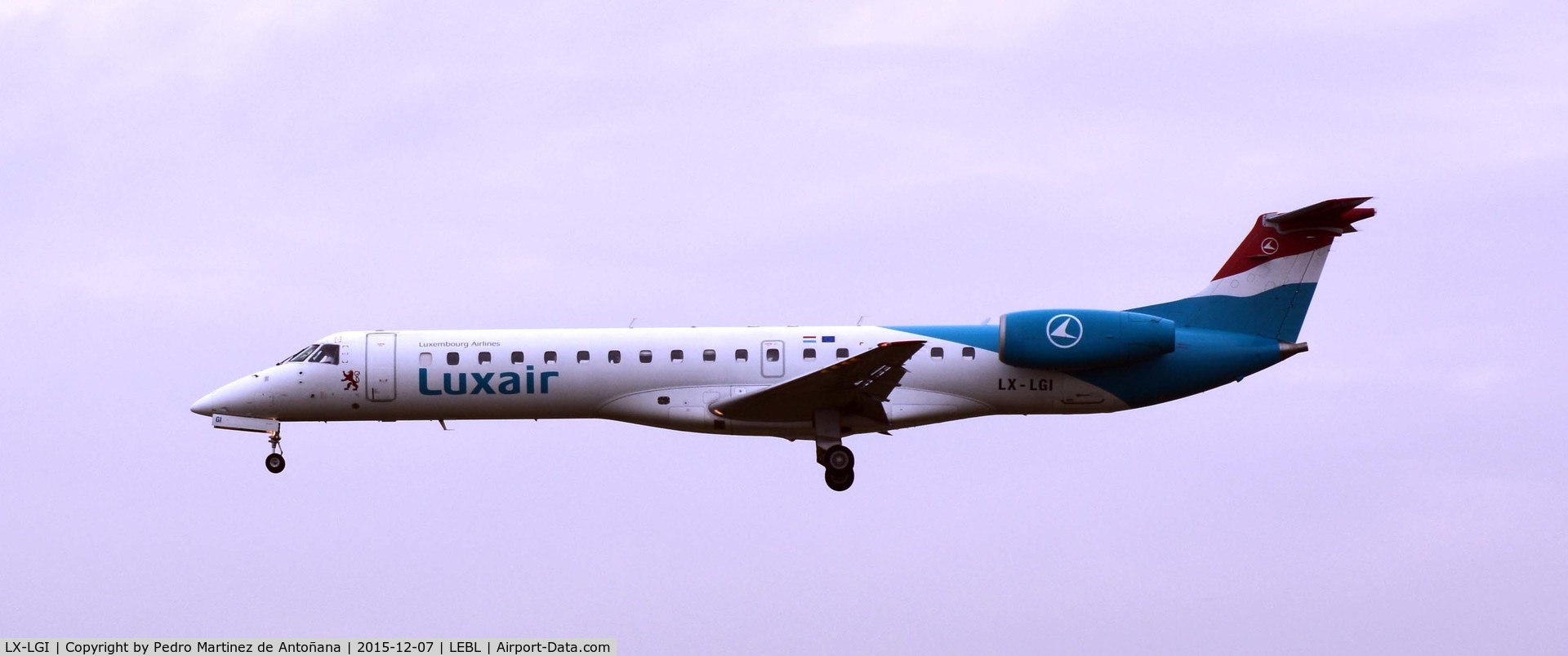 LX-LGI, 2000 Embraer EMB-145LU (ERJ-145LU) C/N 145369, El Prat -  Barcelona  -  España