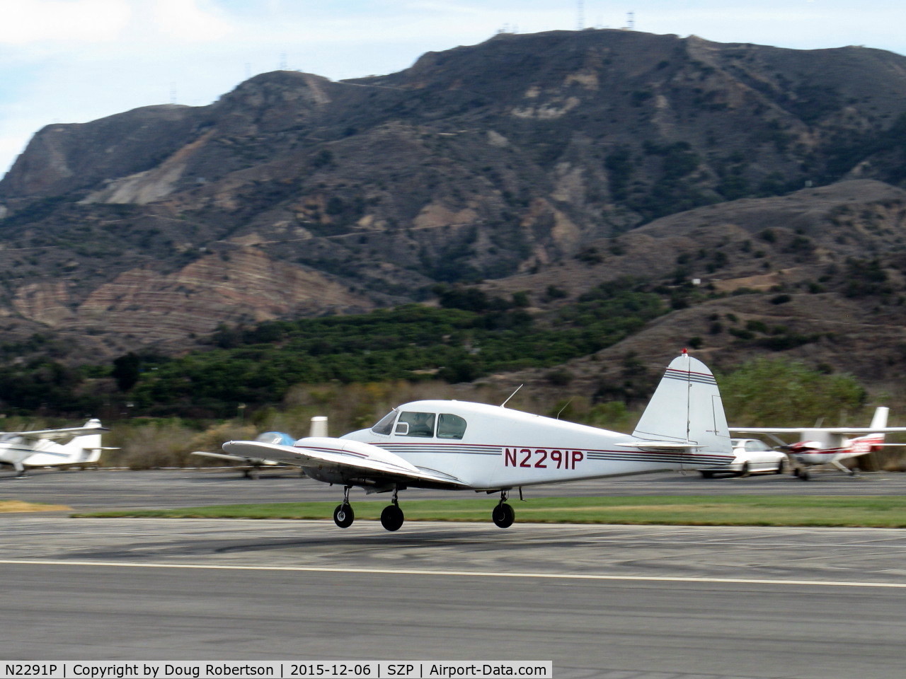 N2291P, 1957 Piper PA-23 Apache C/N 23-902, 1957 Piper PA-23 APACHE, two Lycoming O-320s 150 Hp each, liftoff Rwy 04