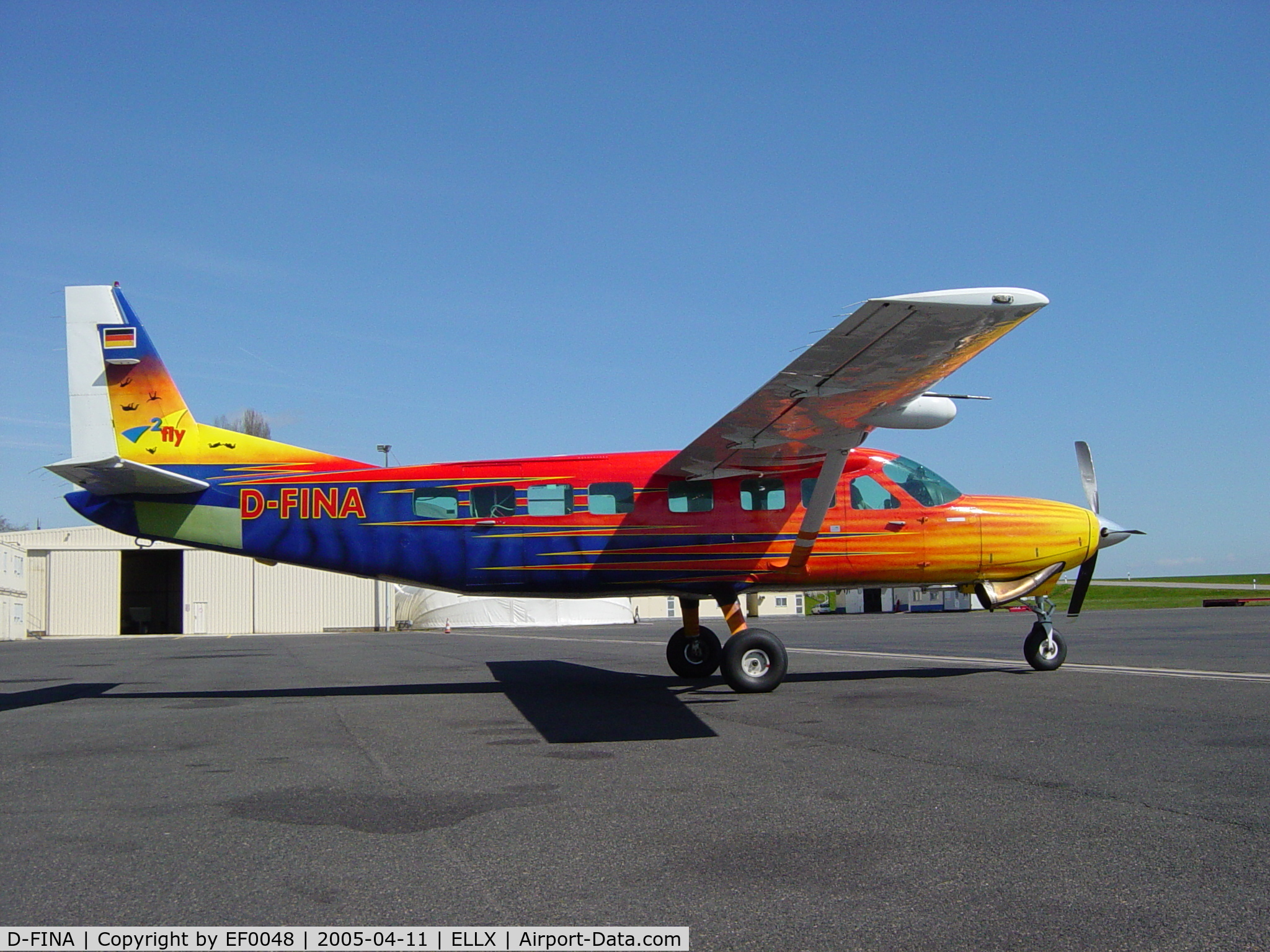 D-FINA, 2001 Cessna 208B Grand Caravan C/N 208B0475, Colourful Caravan 1