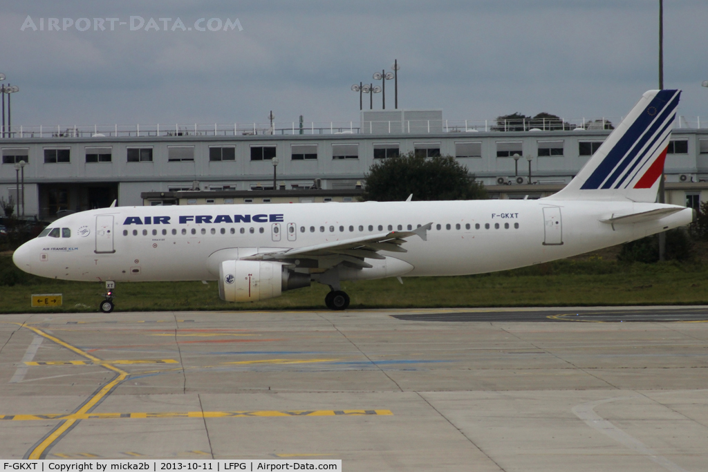F-GKXT, 2009 Airbus A320-214 C/N 3859, Taxiing