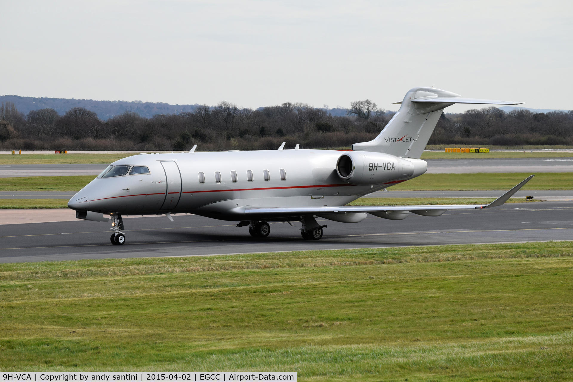 9H-VCA, 2014 Bombardier Challenger 350 (BD-100-1A10) C/N 20513, taxing in to the landmark FBO ramp at [EGCC]