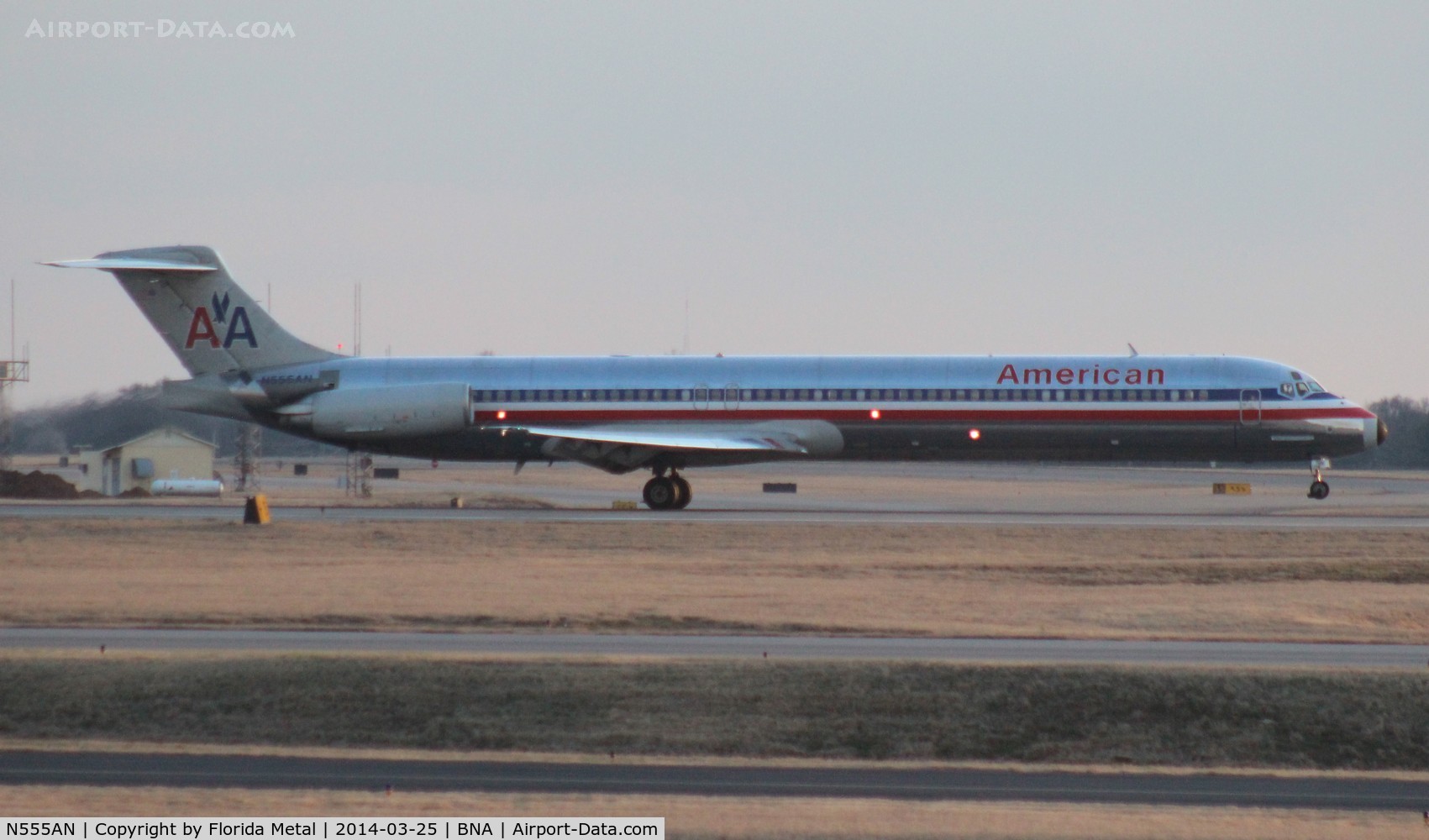 N555AN, 1991 McDonnell Douglas MD-82 (DC-9-82) C/N 53085, American