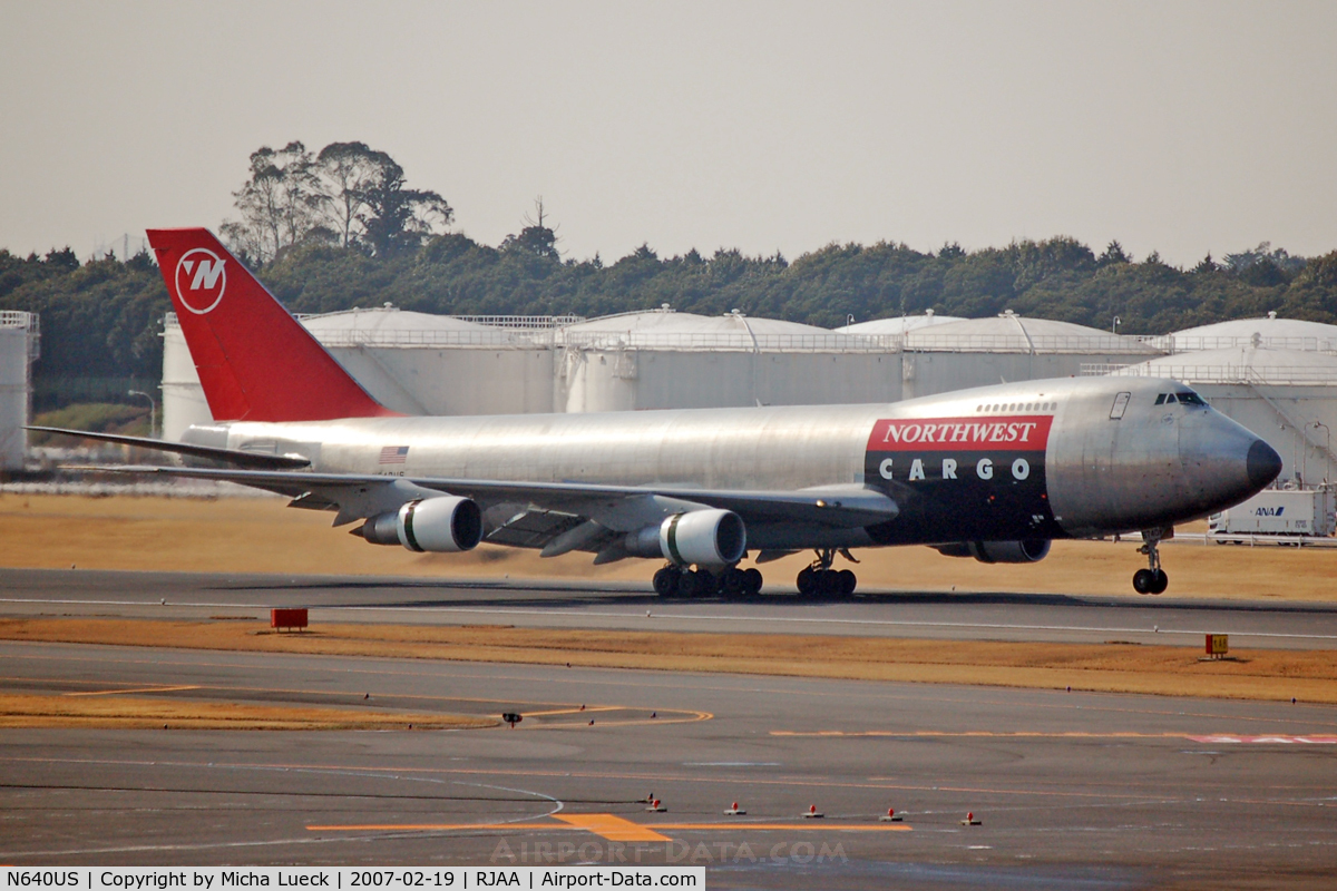 N640US, 1987 Boeing 747-251F C/N 23888, At Narita