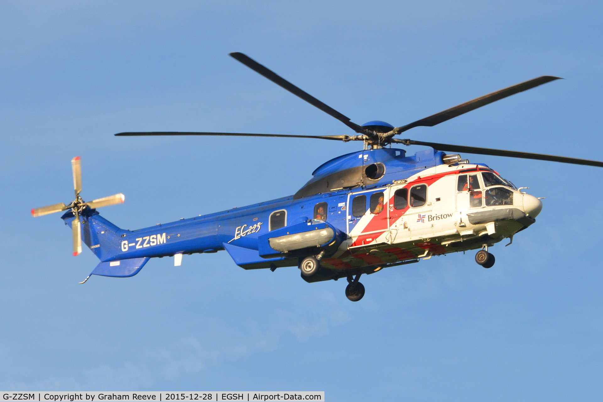 G-ZZSM, 2014 Airbus Helicopters EC-225LP Super Puma C/N 2937, Landing a Norwich.