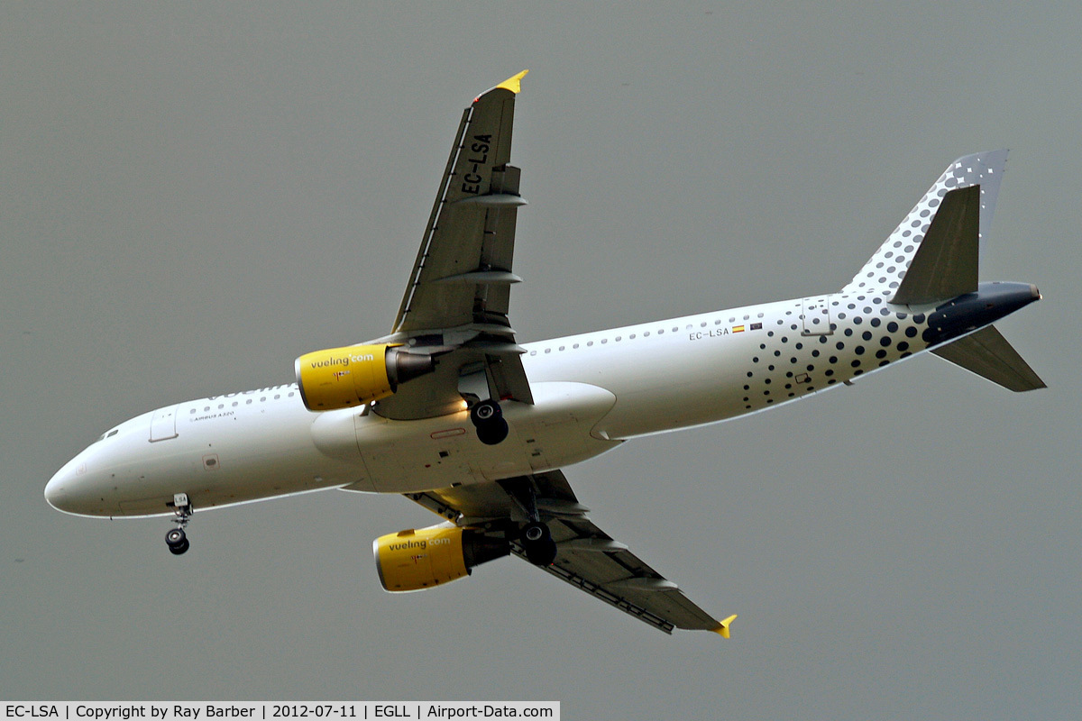 EC-LSA, 2009 Airbus A320-214 C/N 4128, Airbus A320-214 [4128] (Vueling Airlines) Home~G 11/07/2012. On approach 27R.
