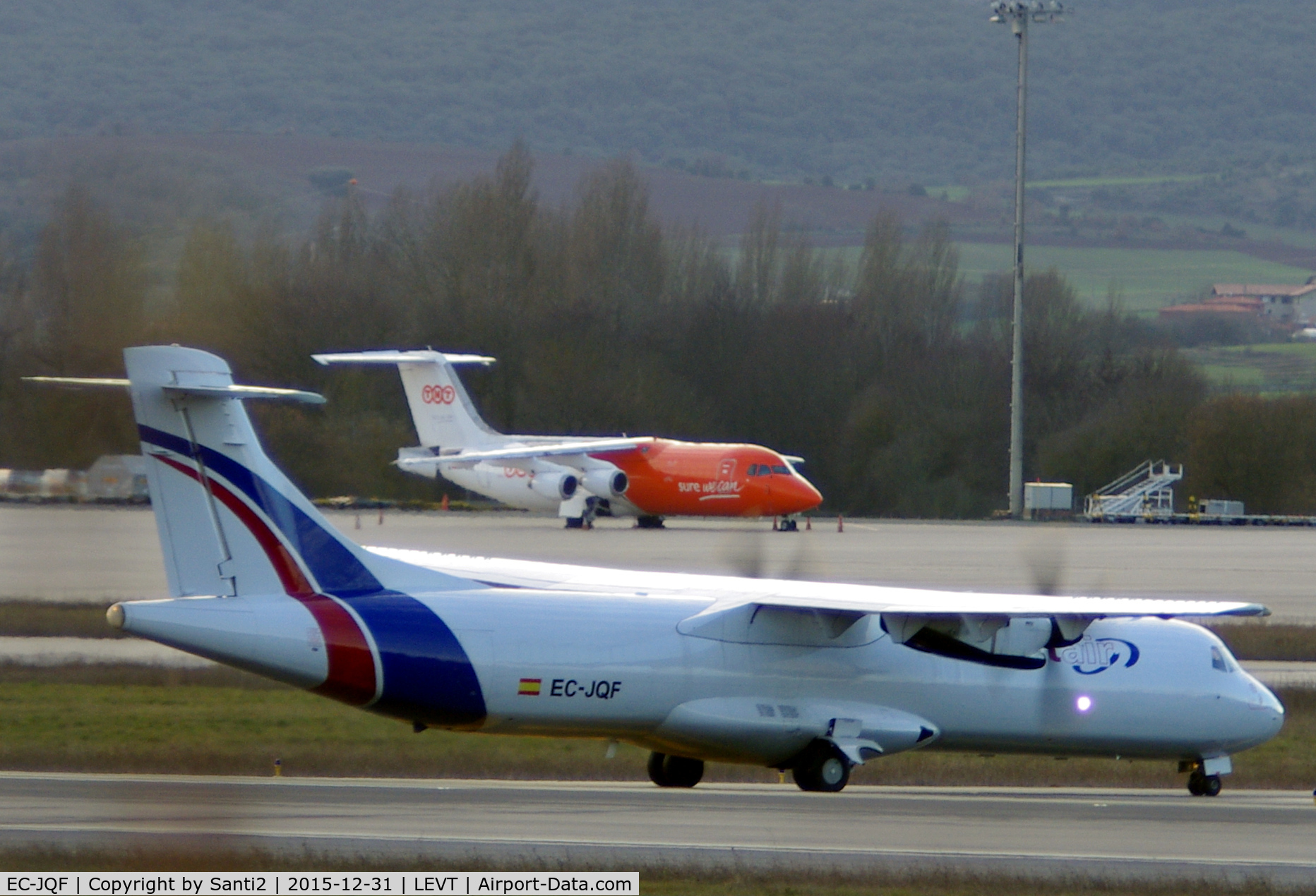 EC-JQF, 1989 ATR 72-201 C/N 147, Landing, RWY 04.