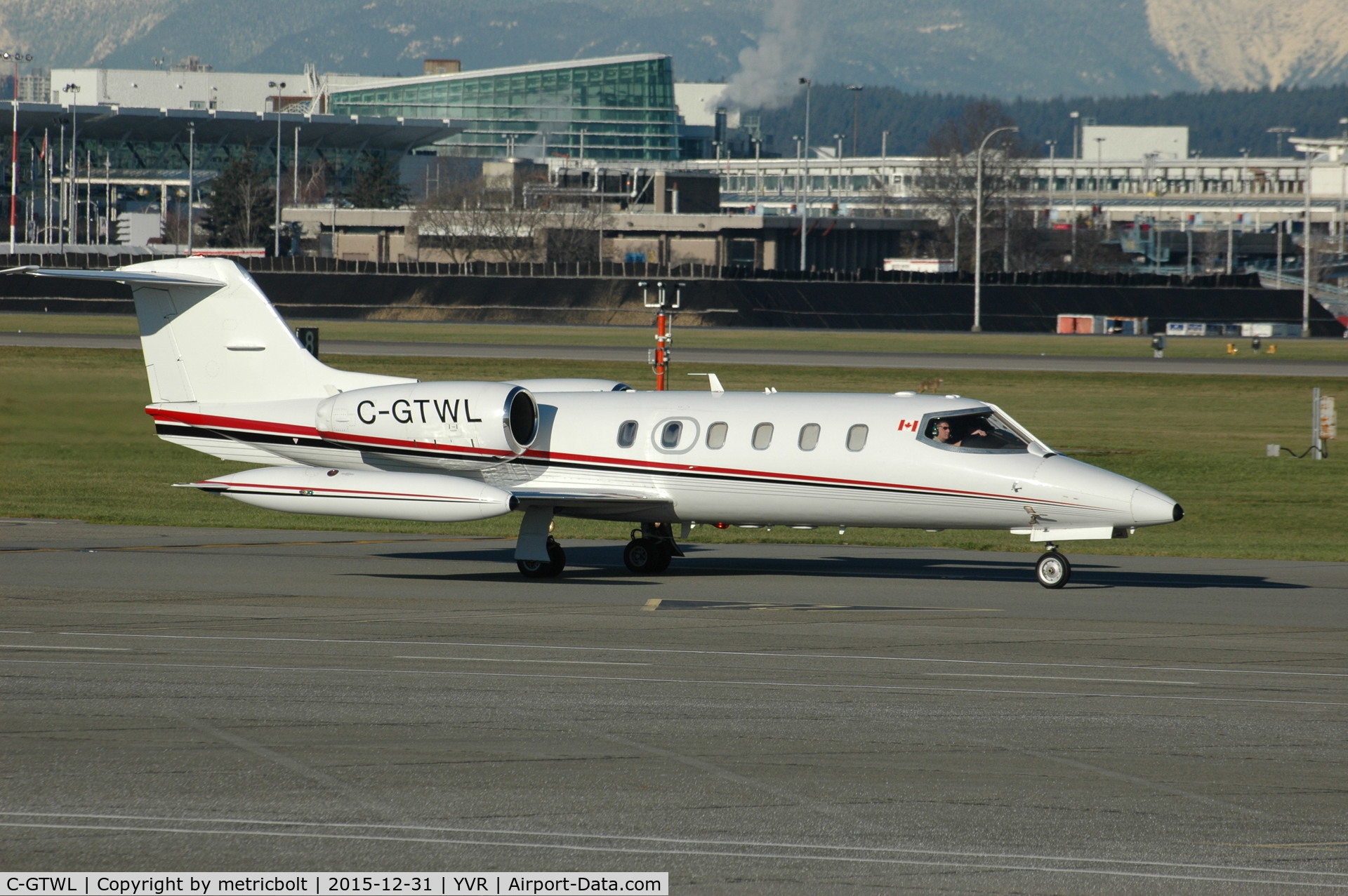 C-GTWL, 1982 Learjet 35A C/N 35-499, Arrival at YVR