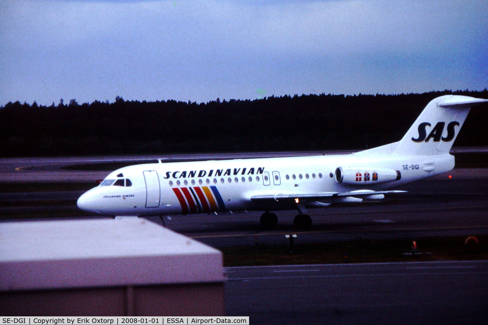 SE-DGI, 1977 Fokker F-28-4000 Fellowship C/N 11122, SE-DGI in ARN JUN93