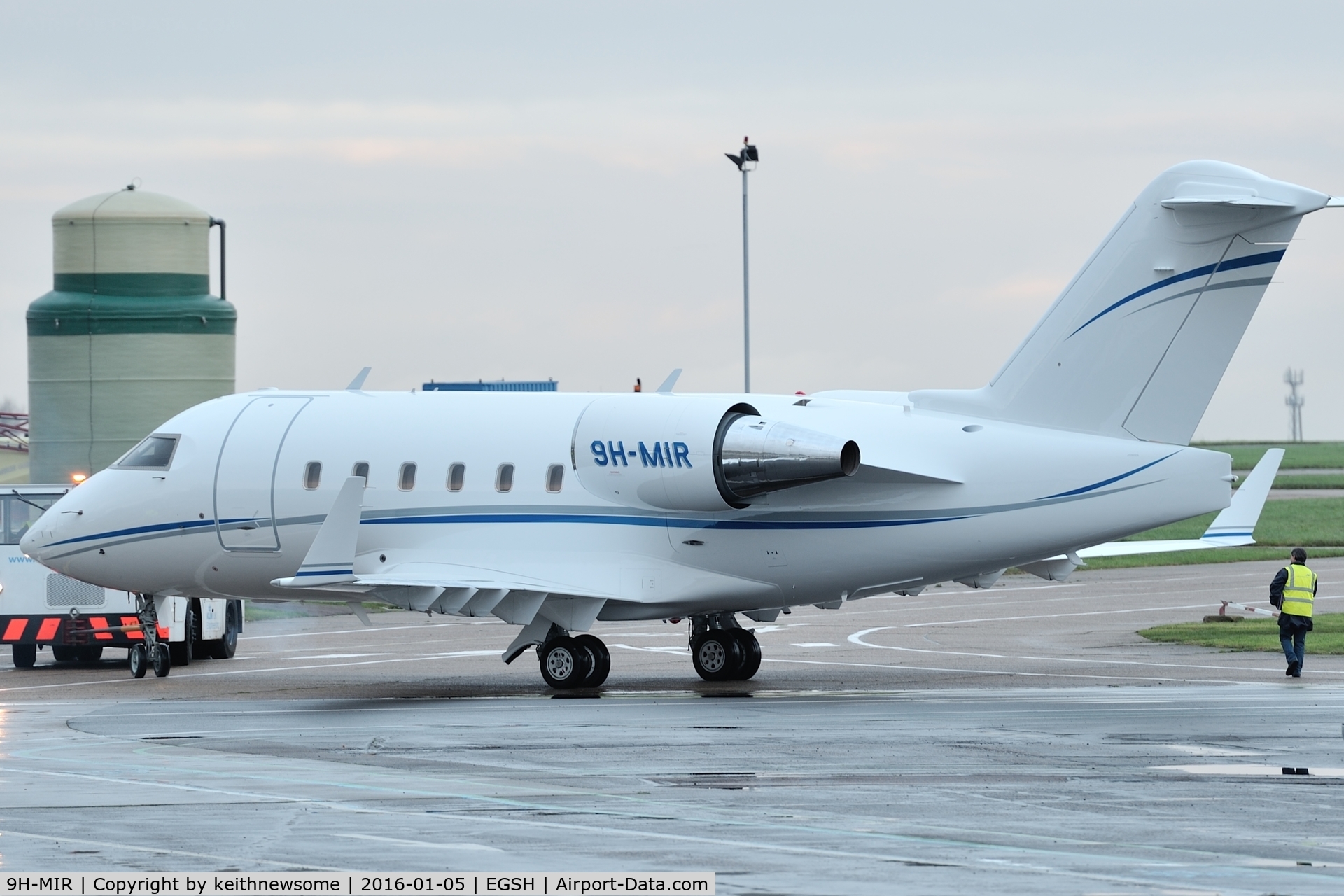 9H-MIR, 1998 Bombardier Challenger 604 (CL-600-2B16) C/N 5368, Towed from Re-Spray, formerly N374G.