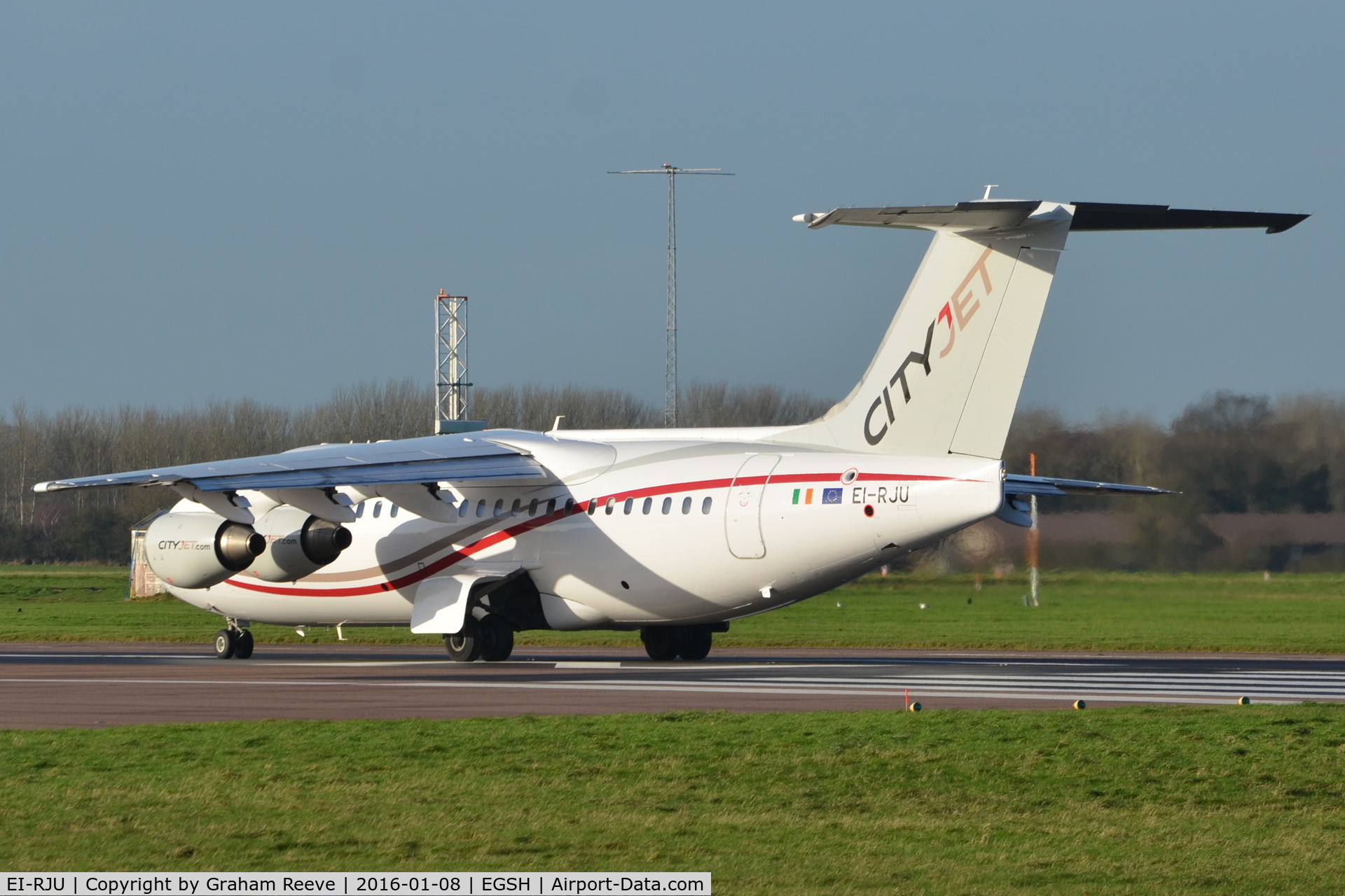 EI-RJU, 2000 British Aerospace Avro 146-RJ85A C/N E2367, About to depart from Norwich on runway 