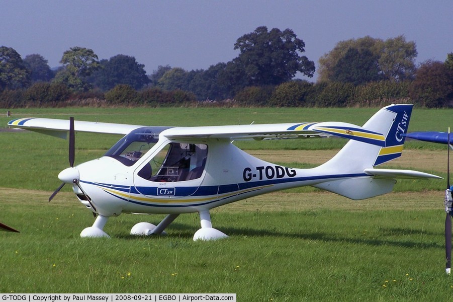 G-TODG, 2007 Flight Design CTSW C/N 8288, @ Wolverhampton(Halfpenny Green).
