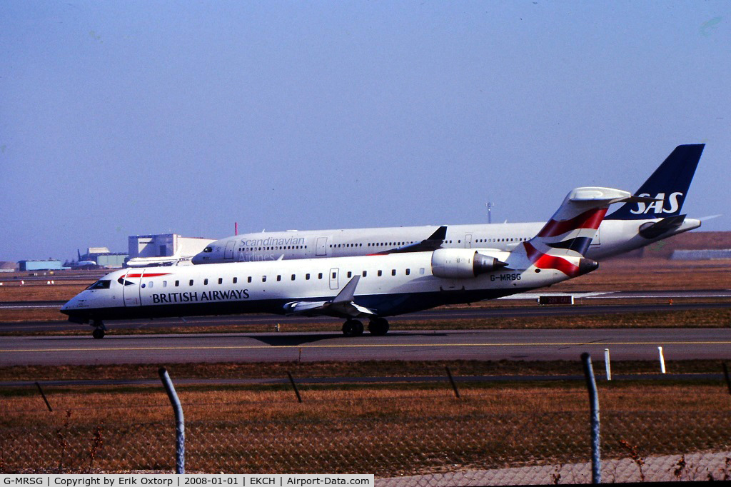G-MRSG, 2002 Bombardier CRJ-701ER (CL-600-2C10) Regional Jet C/N 10052, G-MRSG in CPH APR03