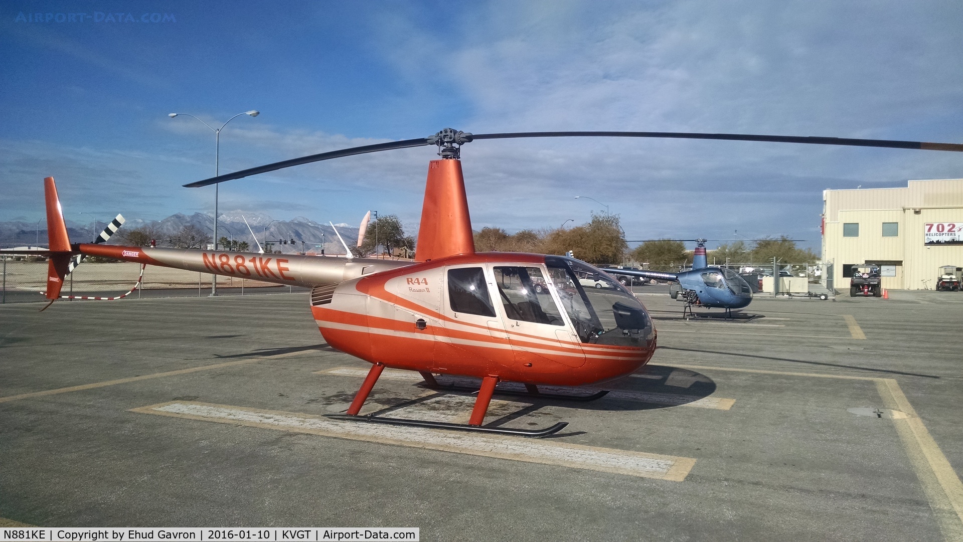 N881KE, 2002 Robinson R44 II C/N 10031, N881KE with 702 Helicopters at KVGT about to go overfly Red Rock Canyon National Conservation Area before flying The Las Vegas Strip tour, crossing over McCarran's runways and heading over to the Hoover Dam.  Fine morning, no moisture, 7C, wind 320 at 8.