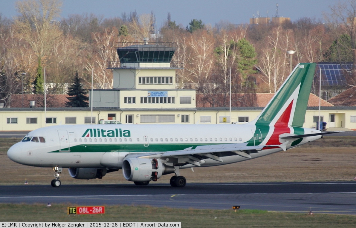 EI-IMR, 2011 Airbus A319-112 C/N 4875, An italian irishman on rwy 26R.....