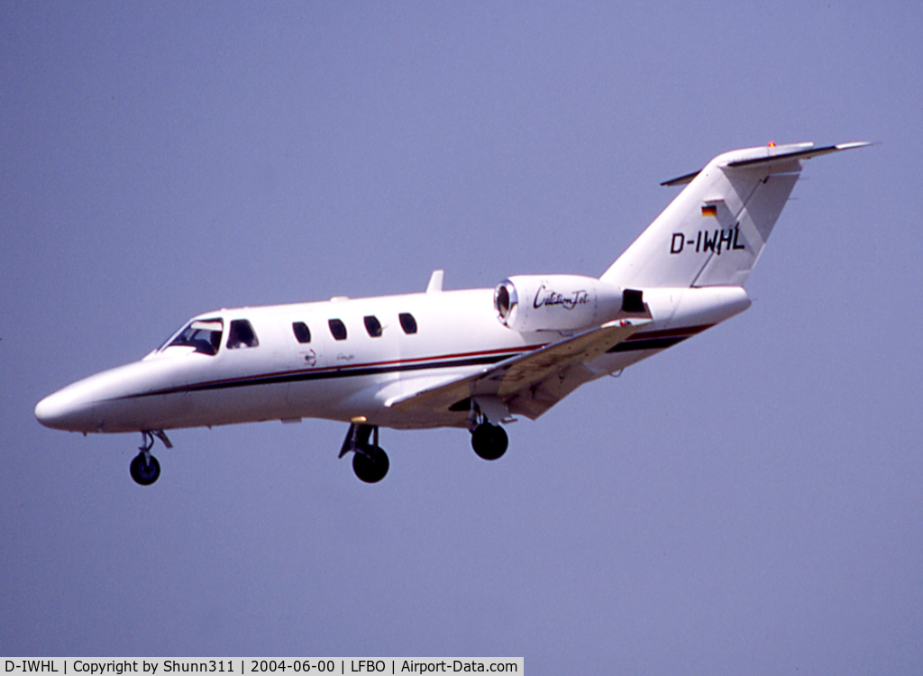 D-IWHL, 1995 Cessna 525 CitationJet CJ1 C/N 525-0029, Landing rwy 15R