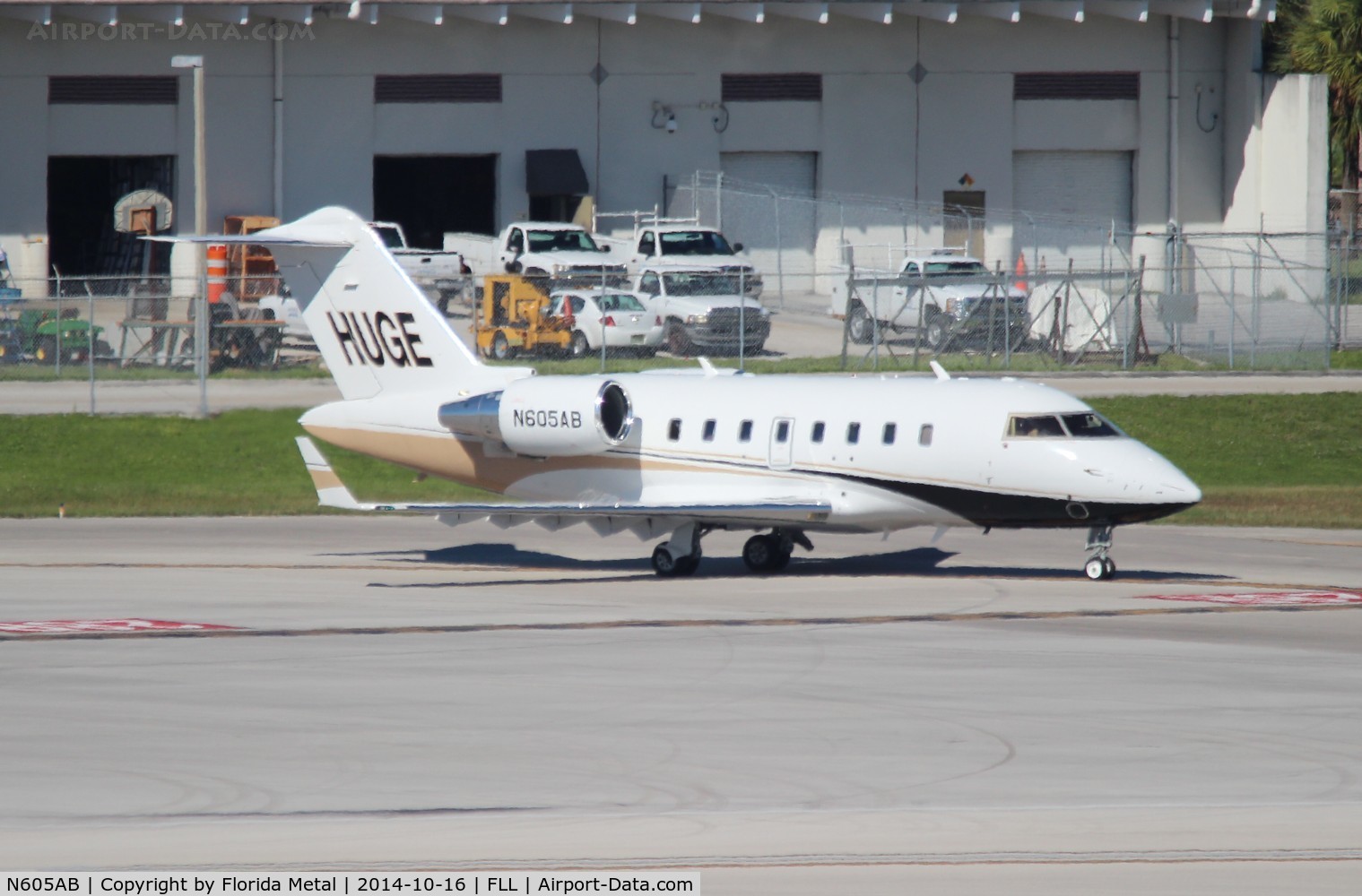 N605AB, 2009 Bombardier Challenger 605 (CL-600-2B16) C/N 5792, Challenger 605
