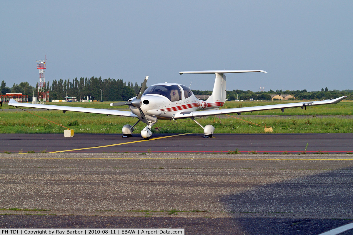 PH-TDI, 2005 Diamond DA-40D Diamond Star C/N D4.146, Diamond DA.40D Star TDI [D4.169] Antwerp-Deurne~OO 11/08/2010