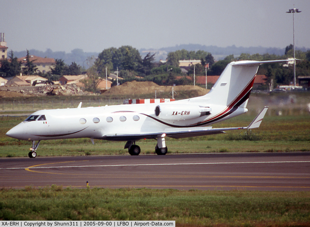 XA-ERH, 1981 Gulfstream G-1159A Gulfstream III C/N 323, Taxiing to the Terminal after landing...