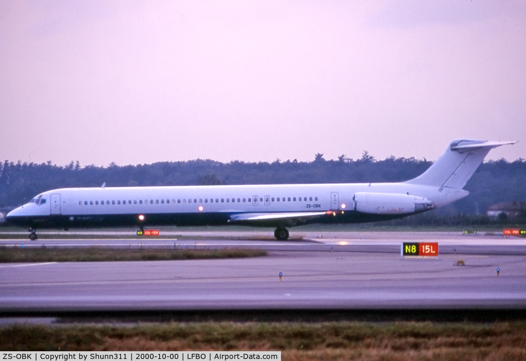 ZS-OBK, 1984 McDonnell Douglas MD-82 (DC-9-82) C/N 49115, Ready for take off from rwy 15L... No titles but in basic 'QualiFlyer Group' c/s... Operated by Air Liberté by the past on lease...