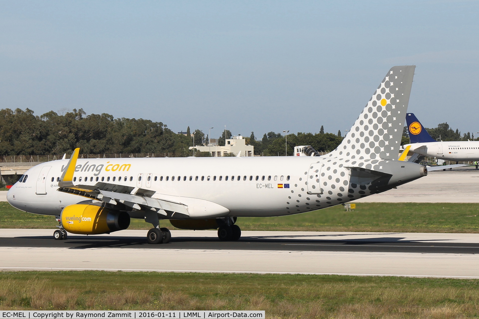 EC-MEL, 2015 Airbus A320-232 C/N 6450, A320 EC-MEL Vueling